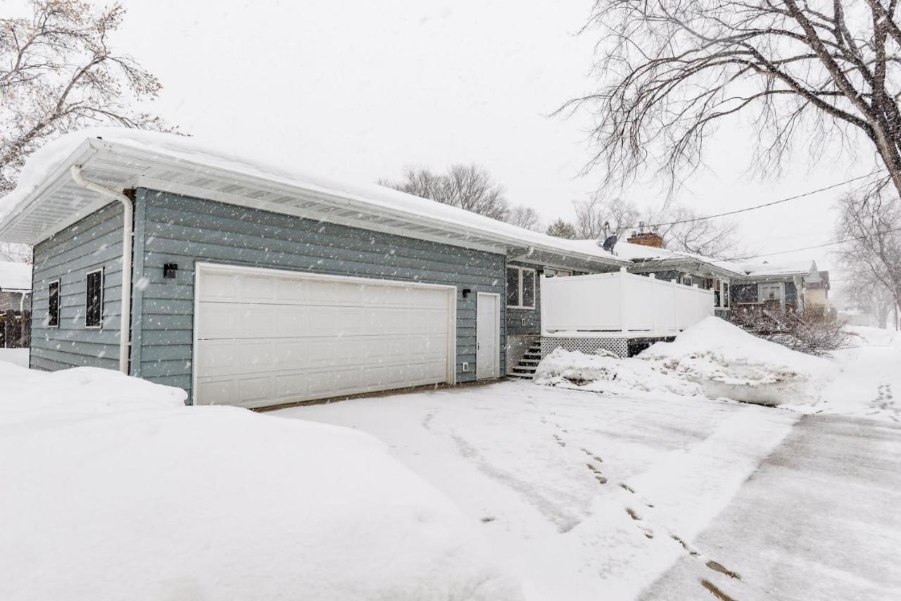 New Remodeled Townhome In Central Fargo Luaran gambar