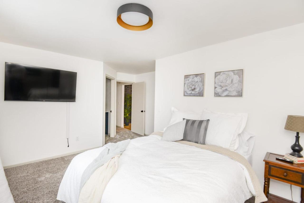 New Remodeled Townhome In Central Fargo Luaran gambar