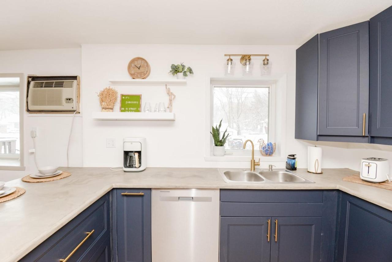 New Remodeled Townhome In Central Fargo Luaran gambar
