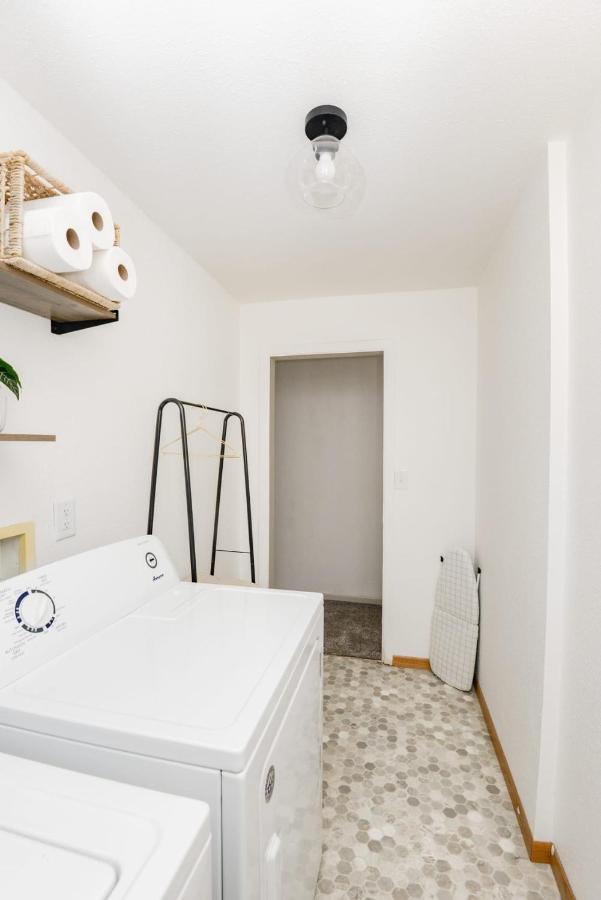 New Remodeled Townhome In Central Fargo Luaran gambar